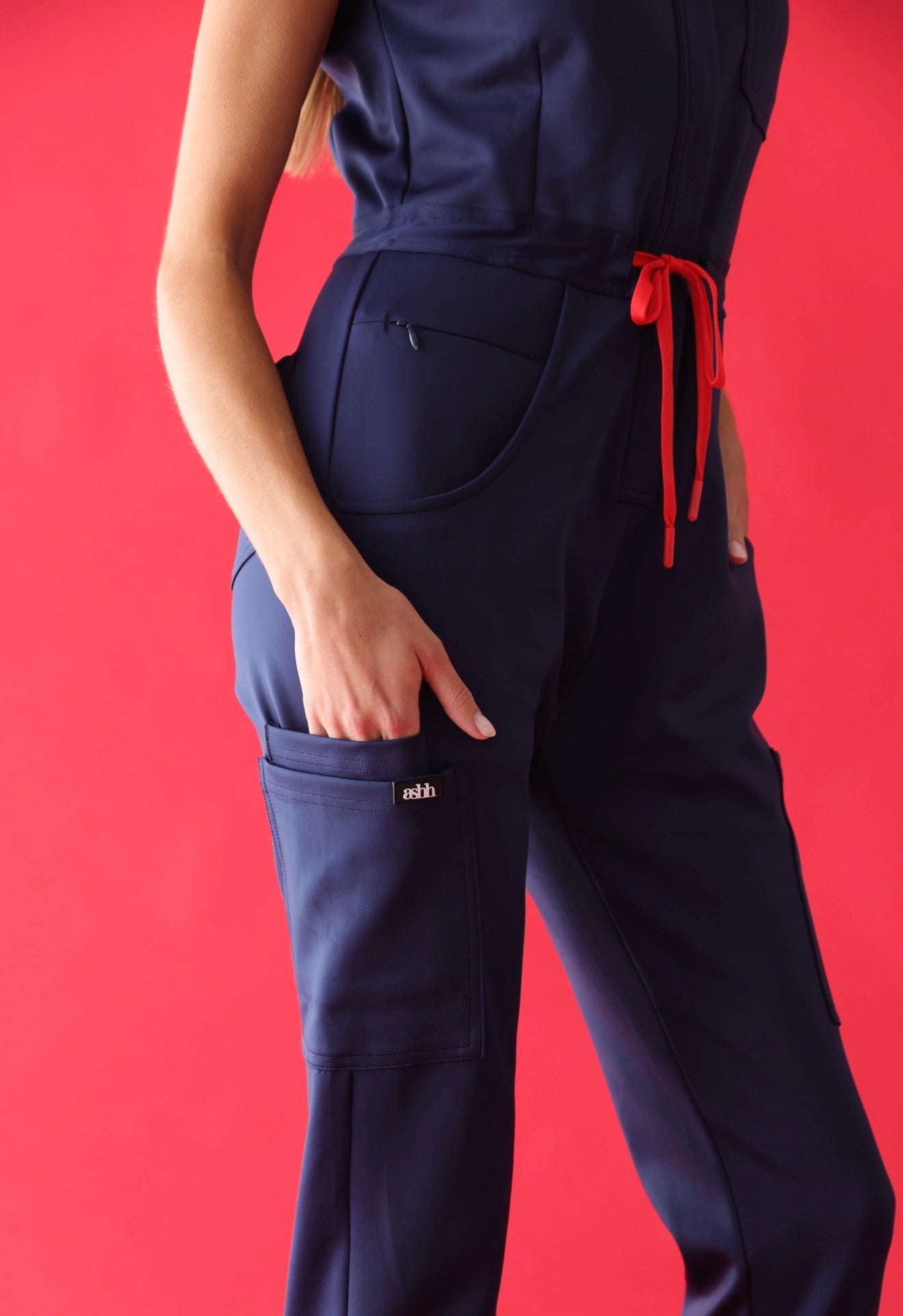 長袖オールインワン、Vivienne THE VIVIENNE — Jumpsuit · LUXé™